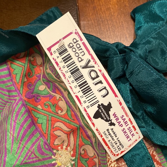 Darn Good Yarn Sari silk wrap true wrap skirt fit 4-12 BOHO New reversible - Picture 6 of 8